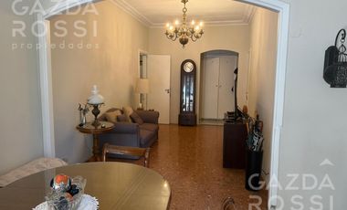 Casa en venta en Temperley