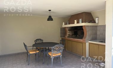 Casa en venta en Temperley