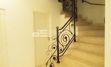 Daniela Esteche Realty & home, importante casa francesa en La Lomada