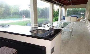 Daniela Esteche Realty & home, importante casa francesa en La Lomada