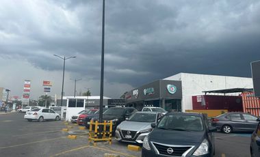 LOCAL EN RENTA EN PLANTA BAJA EN JURIQUILLA