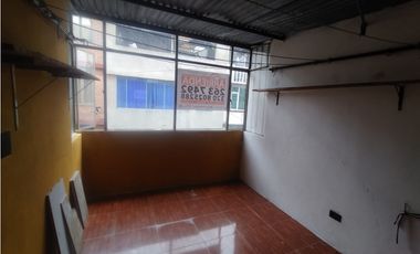 SE ARRIENDA CASA EN B/EL PARAISO-DINDALITO, ZONA DEL EL TINTAL - KMCM