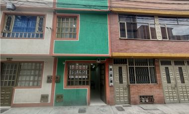 SE ARRIENDA CASA EN B/EL PARAISO-DINDALITO, ZONA DEL EL TINTAL - KMCM