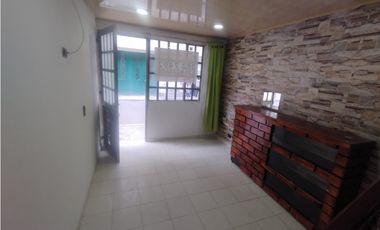 SE ARRIENDA CASA EN B/EL PARAISO-DINDALITO, ZONA DEL EL TINTAL - KMCM