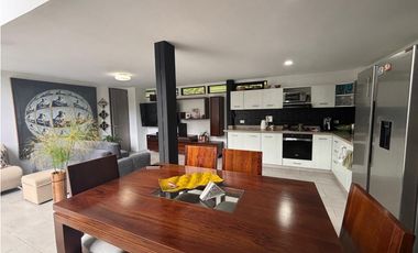 Arriendo casa finca amoblada en El Tablazo de tres niveles