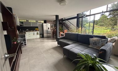 Arriendo casa finca amoblada en El Tablazo de tres niveles