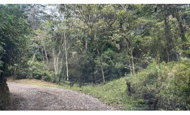 Arriendo casa finca amoblada en El Tablazo de tres niveles