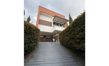 Casa en Arriendo en Envigado