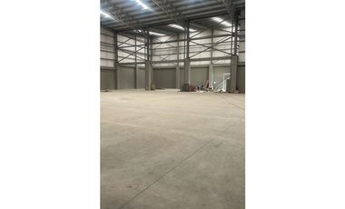 Arriendo bodega industrial de 1.480 m² en Rionegro