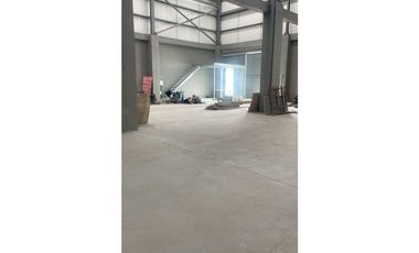 Arriendo bodega industrial de 1.480 m² en Rionegro