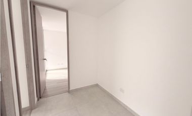 Apartamento para la venta y renta tradicional en Sabaneta, piso 4