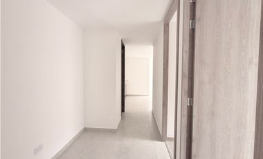 Apartamento para la venta y renta tradicional en Sabaneta, piso 4
