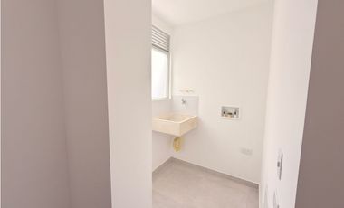 Apartamento para la venta y renta tradicional en Sabaneta, piso 4