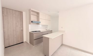 Apartamento para la venta y renta tradicional en Sabaneta, piso 4