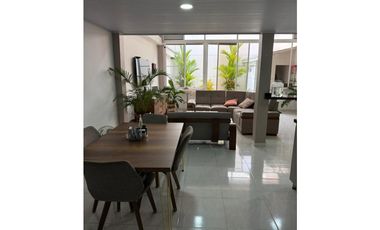 SE VENDE HERMOSA CASA DUPLEX EN CORALES PEREIRA
