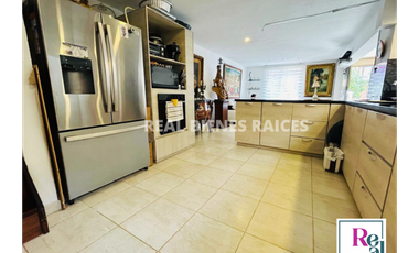 CASA EN VENTA – SECTOR TRANQUILO.