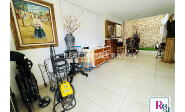 CASA EN VENTA – SECTOR TRANQUILO.
