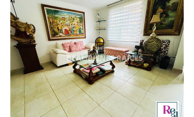 CASA EN VENTA – SECTOR TRANQUILO.