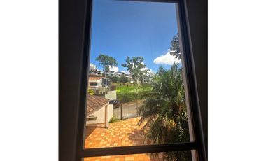 SE VENDE LUJOSA CASA EN DOS MARES 7 HABITACIONES PISCINA Y JACUZZI