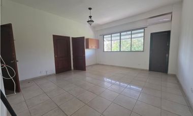 SE VENDE LUJOSA CASA EN DOS MARES 7 HABITACIONES PISCINA Y JACUZZI