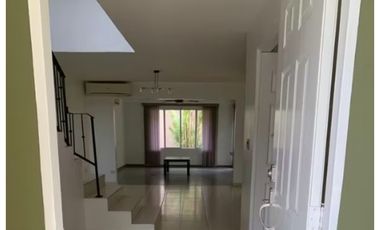 Venta de Casa en Residencial Azores, Villa Lucre
