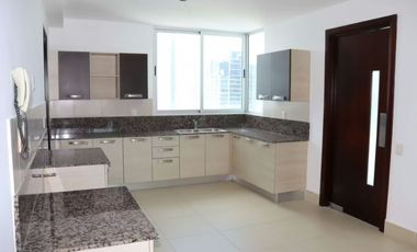 Venta de Apartamento en PH Breeze, Costa del Este