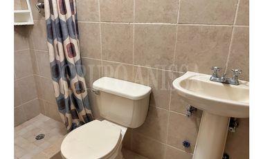 OPORTUNIDAD! Se vende Amplia Casa en Tucan Country Cocoli