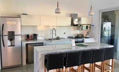 CASA EN VENTA EN COSTA ESMERALDA - ECUESTRE 301