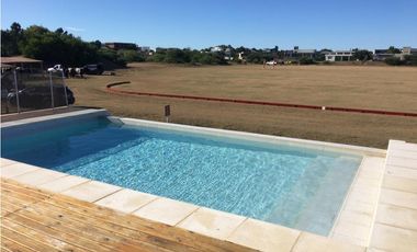 CASA EN VENTA EN COSTA ESMERALDA - ECUESTRE 301