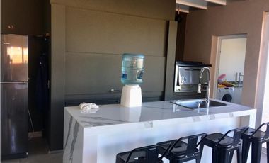 CASA EN VENTA EN COSTA ESMERALDA - ECUESTRE 301