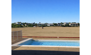 CASA EN VENTA EN COSTA ESMERALDA - ECUESTRE 301