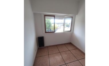Alqulier ph 4 ambientes con patio 1er piso