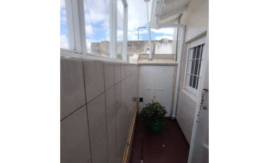 Alqulier ph 4 ambientes con patio 1er piso