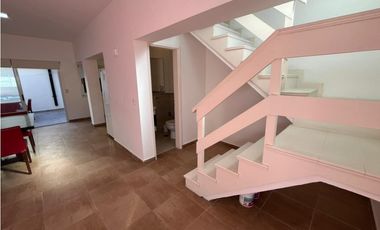 DEPARTAMENTO TIPO DÚPLEX 3 AMBIENTES EN VENTA