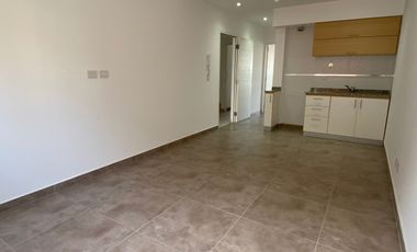 Departamento  2 Ambientes  Alquiler  Villa Luzuriaga