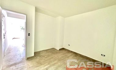DEPARTAMENTO A ESTRENAR, DOS AMBIENTES, BARRIO RESIDENCIAL A 300mtrs ESTACION