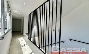 DEPARTAMENTO A ESTRENAR, DOS AMBIENTES, BARRIO RESIDENCIAL A 300mtrs ESTACION