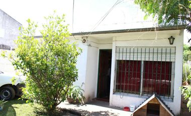 casa barrio parque jardin Busolini 3720