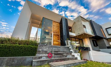 Casa en Venta en Puerta Las Lomas Zapopan Zona Andares de Lujo