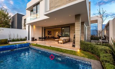 Casa en Venta en Puerta Las Lomas Zapopan Zona Andares de Lujo