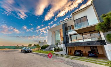 Casa en Venta en Puerta Las Lomas Zapopan Zona Andares de Lujo