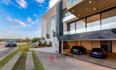 Casa en Venta en Puerta Las Lomas Zapopan Zona Andares de Lujo