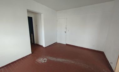 DEPARTAMENTO 2 AMB ALQUILER EN 29 DE SEPTIEMBRE 2112 8°C (LANUS ESTE)