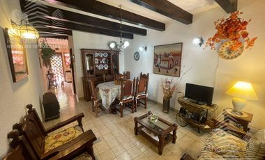 Hermoso duplex c/quincho y espacio vehicular.