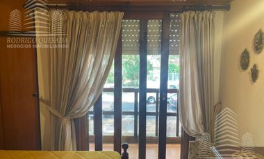 Hermoso duplex c/quincho y espacio vehicular.