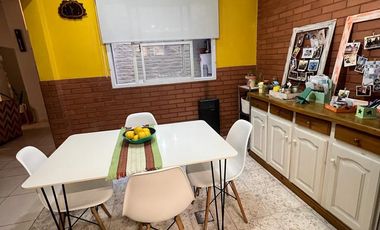 Venta PH 4 ambientes  Al frente, Lanús Oeste.