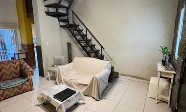 Venta PH 4 ambientes  Al frente, Lanús Oeste.