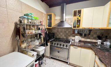 Venta PH 4 ambientes  Al frente, Lanús Oeste.