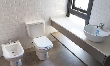 Departamento 4 ambientes con terraza privada y balcón a la venta Ituzaingo Norte