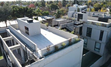 Departamento 4 ambientes con terraza privada y balcón a la venta Ituzaingo Norte